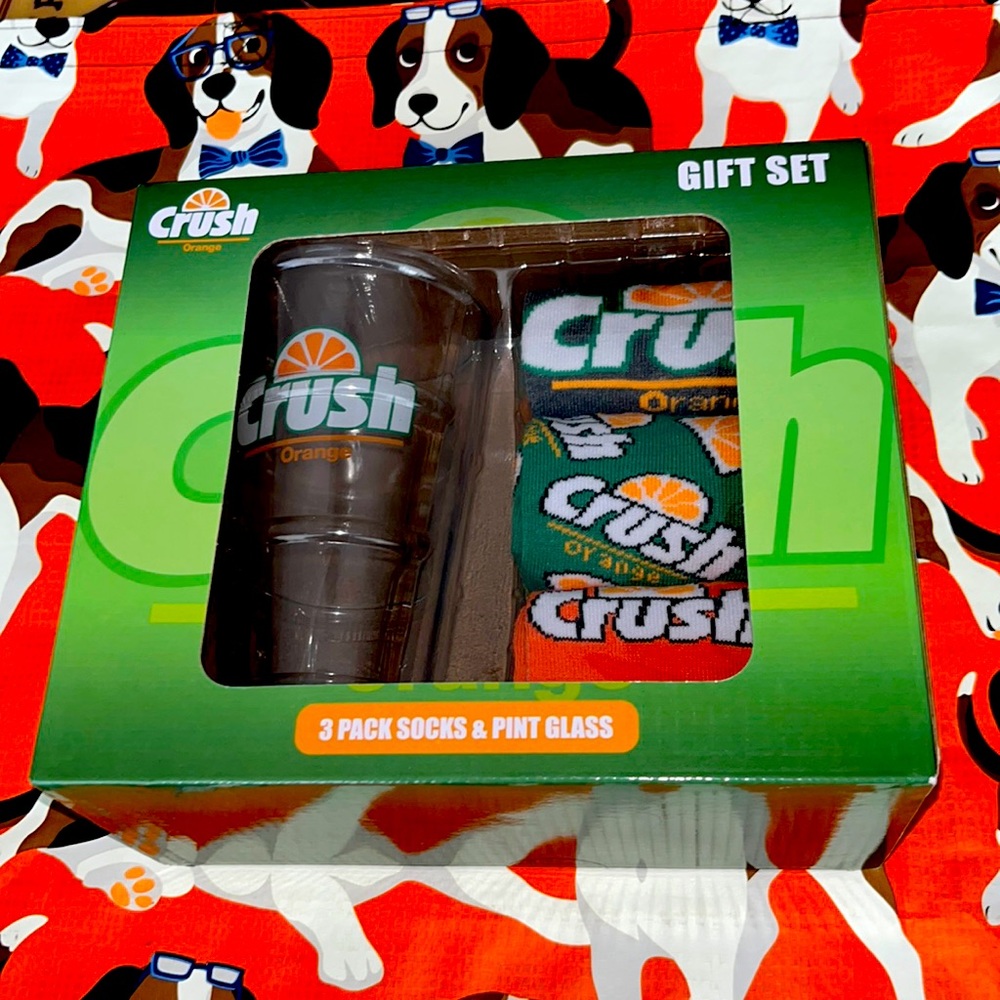 Crush (Orange) 🍊3 pack socks and Pint Glass Gift Set
